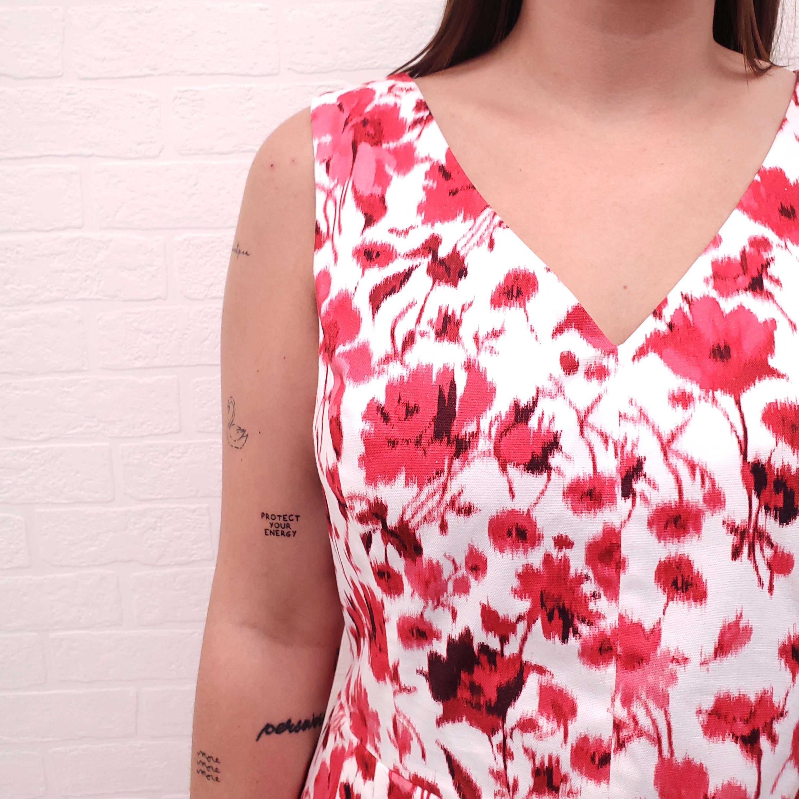 OSCAR DE LA RENTA WHITE AND PINK COTTON FLORAL DRESS - SIZE 10