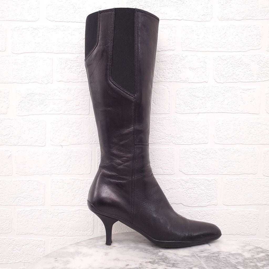 PRADA BLACK LEATHER BOOTS WITH ELASTIC DETAIL AND KITTEN HEEL - SIZE 36