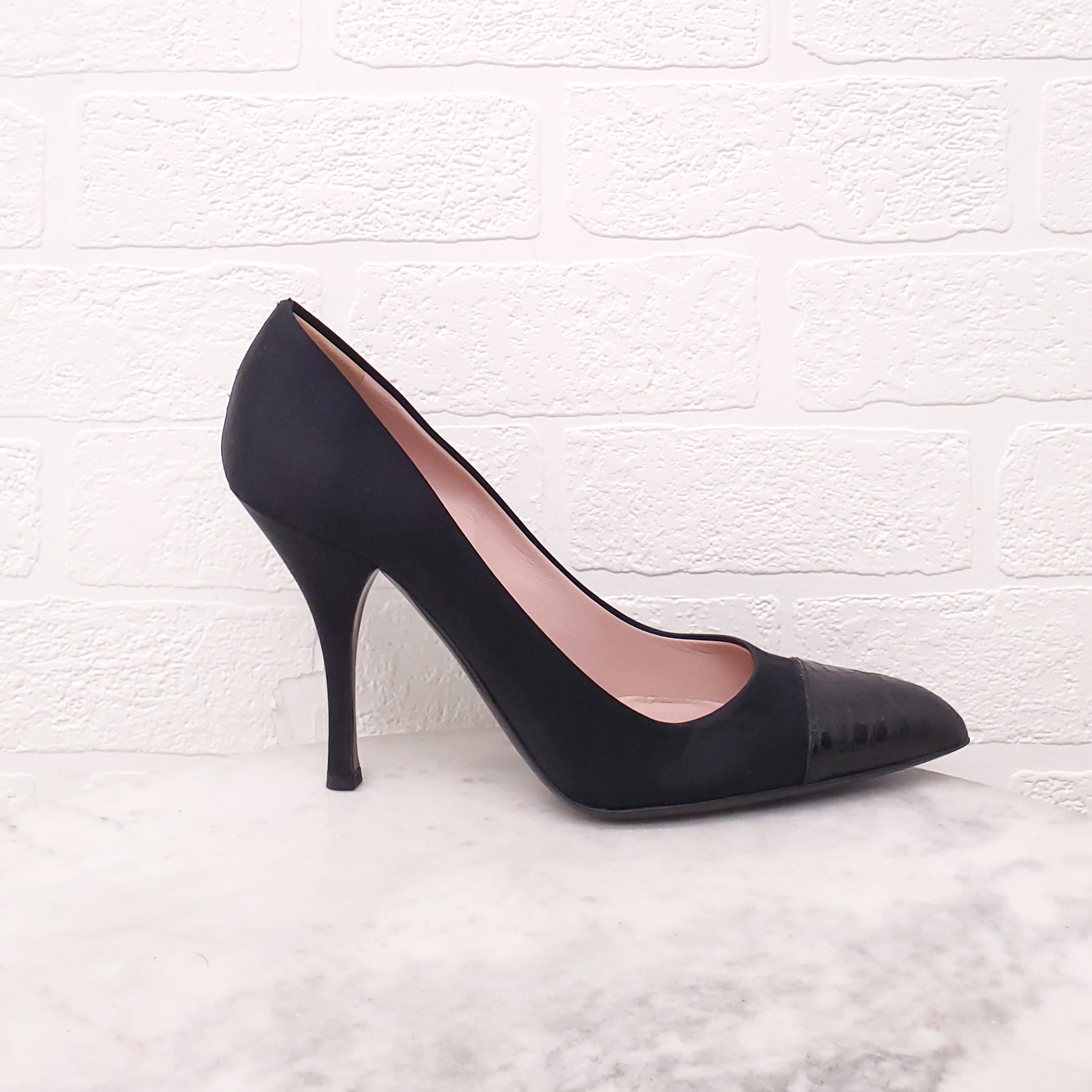 PRADA BLACK SATIN HEELS WITH SNAKESKIN DETAIL - SIZE 39.5