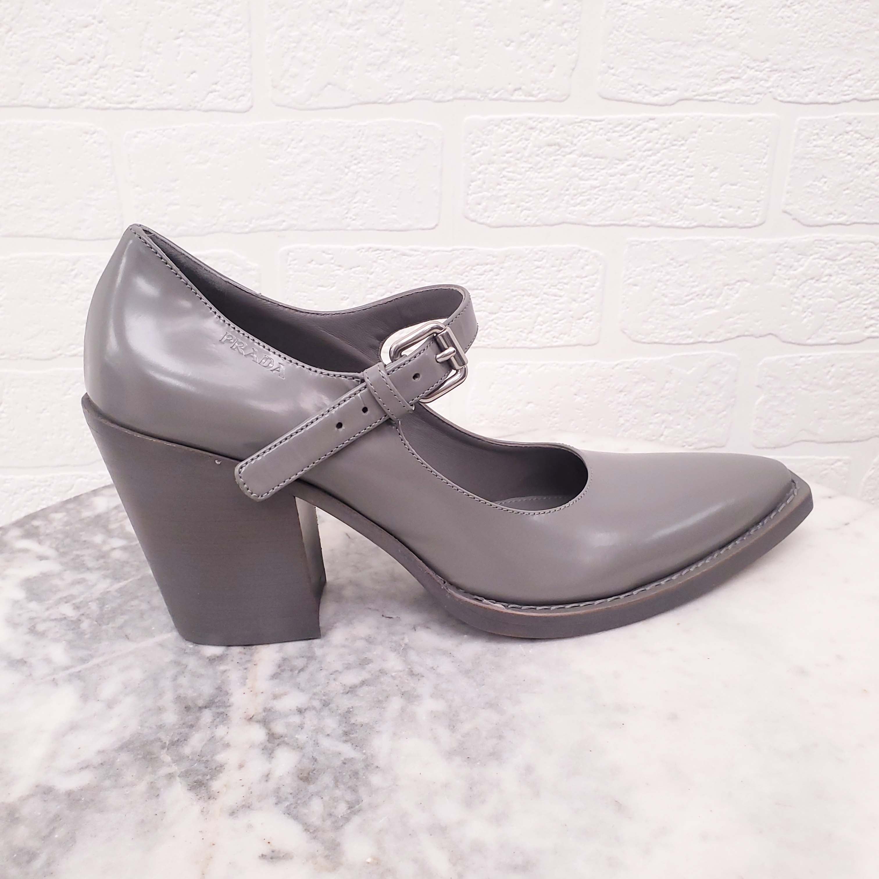 PRADA GREY MARY JANE LEATHER PUMPS - SIZE 38