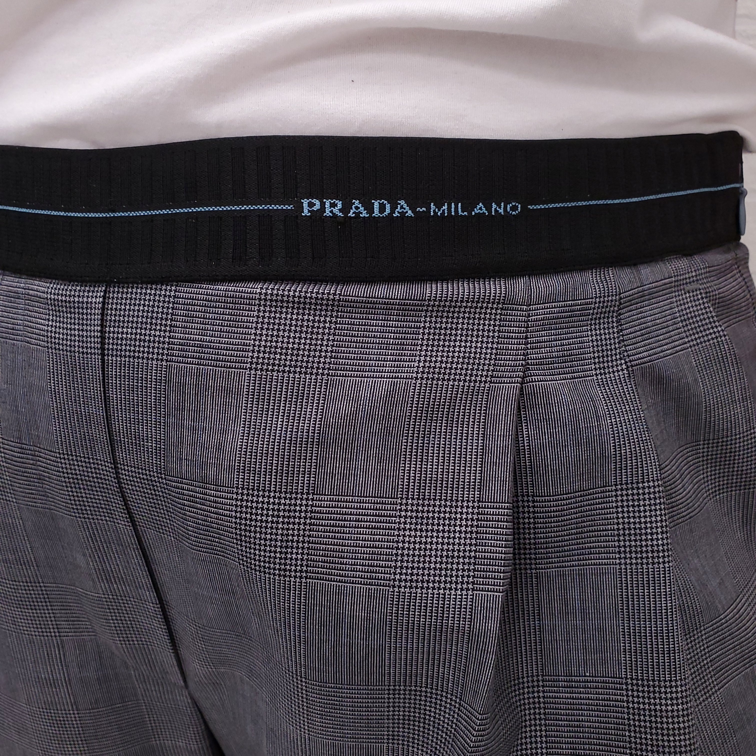PRADA PLAID TROUSERS WITH LOGO - SIZE 46