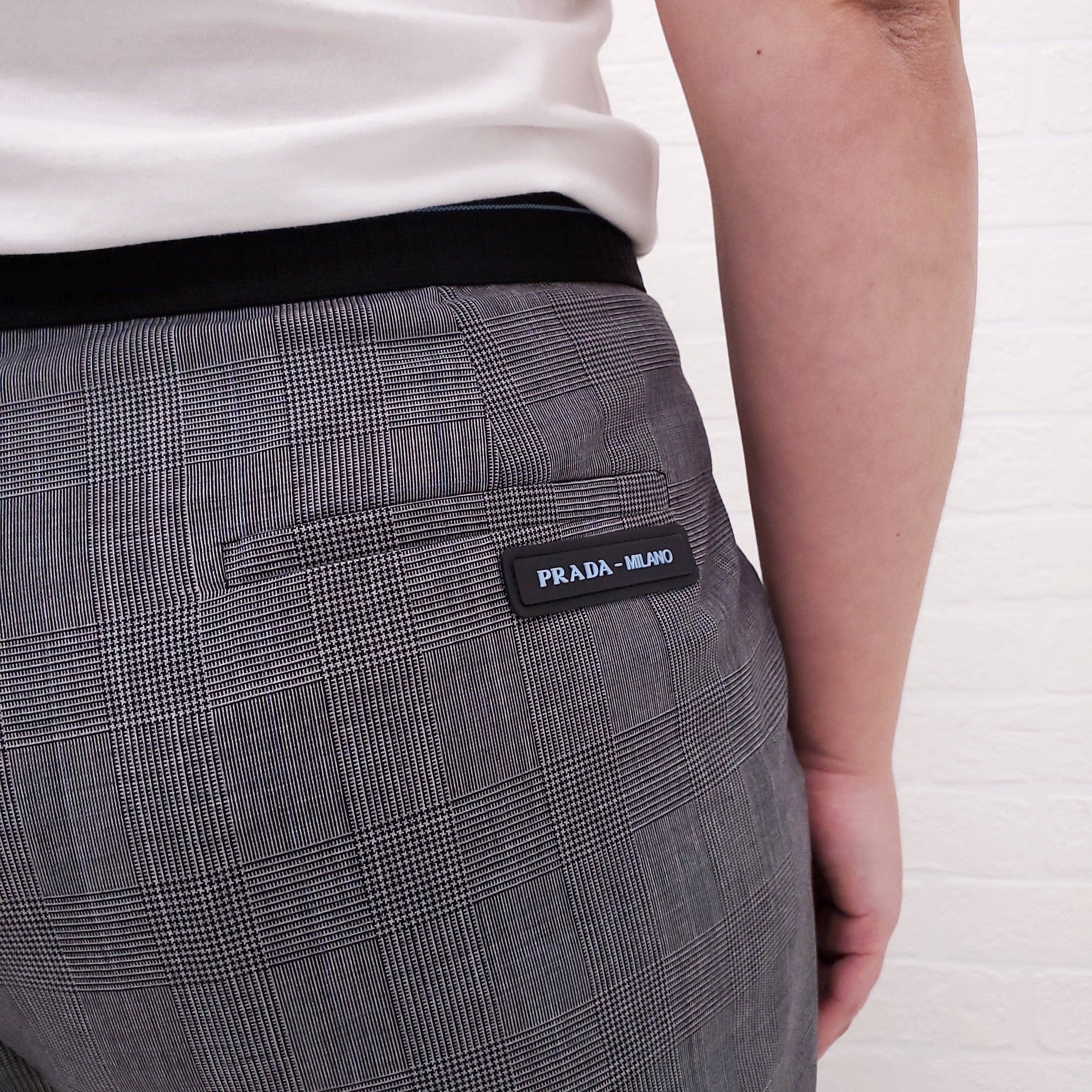 PRADA PLAID TROUSERS WITH LOGO - SIZE 46