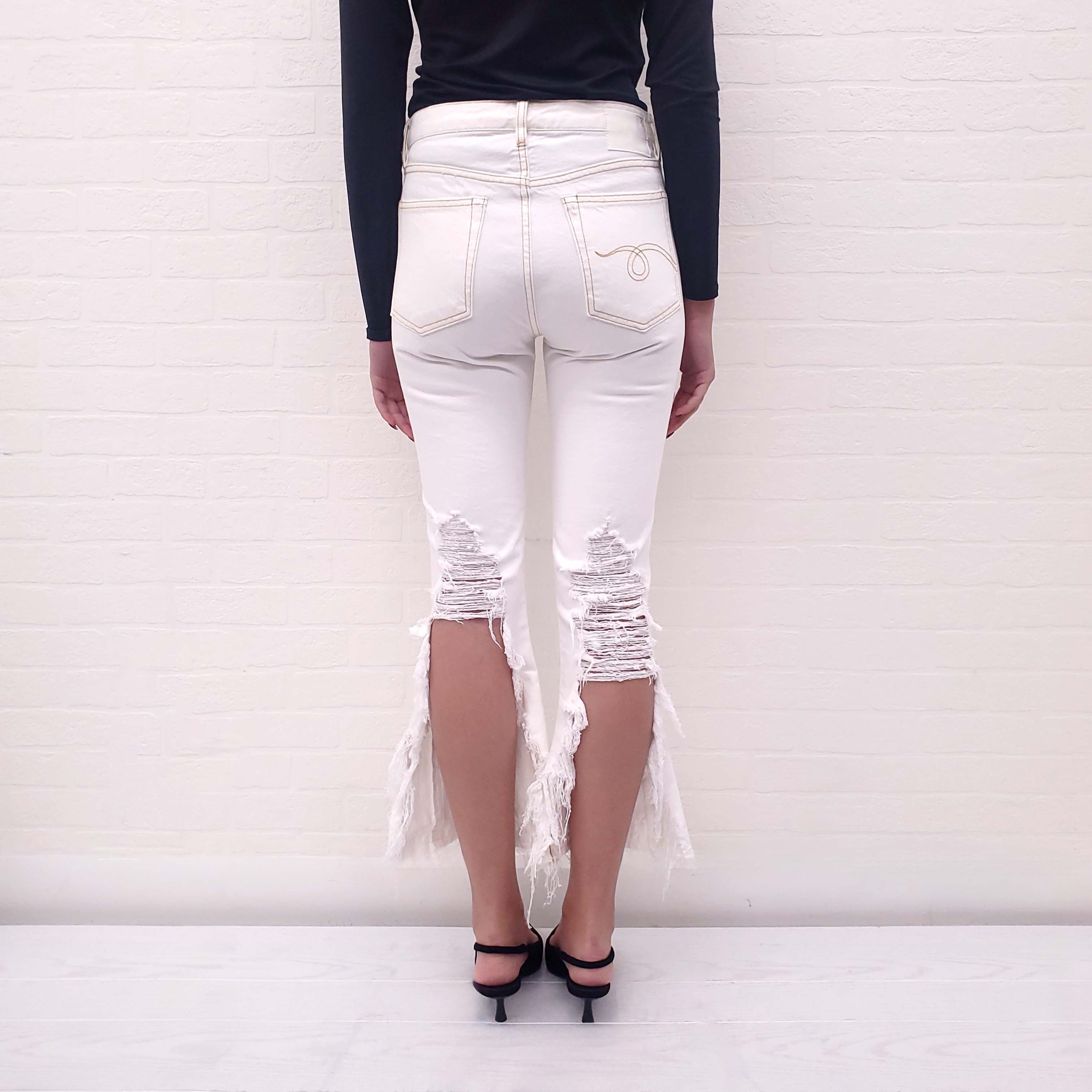 R13 'KICK' WHITE DENIM JEANS - SIZE 26