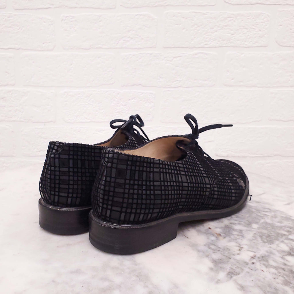 ROBERT CLERGERIE EMBOSSED OXFORDS - SIZE 38.5