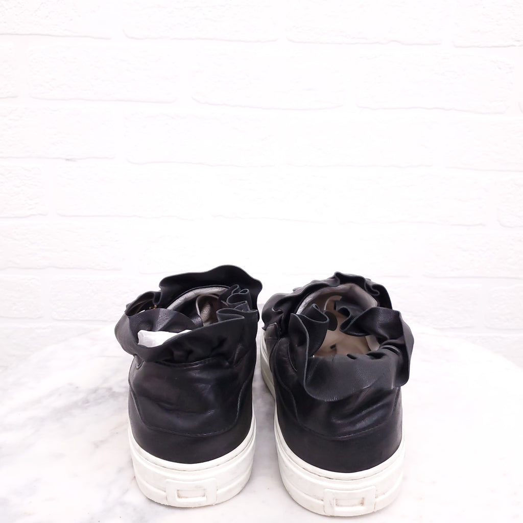 ROGER VIVIER BLACK LEATHER RUFFLE SNEAKERS WITH ZIPPER DETAIL - SIZE 38.5