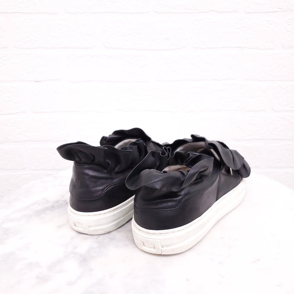 ROGER VIVIER BLACK LEATHER RUFFLE SNEAKERS WITH ZIPPER DETAIL - SIZE 38.5