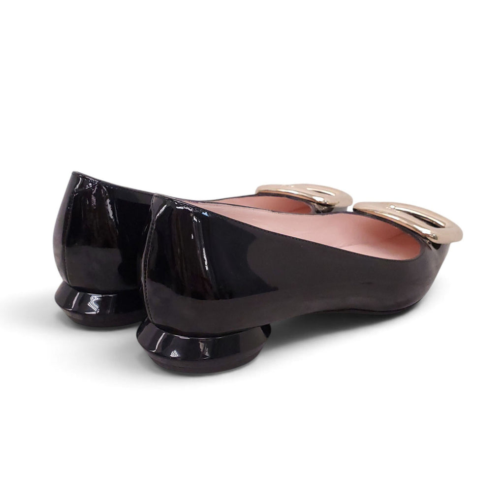 ROGER VIVIER BLACK PATENT FLATS - SIZE 36.5
