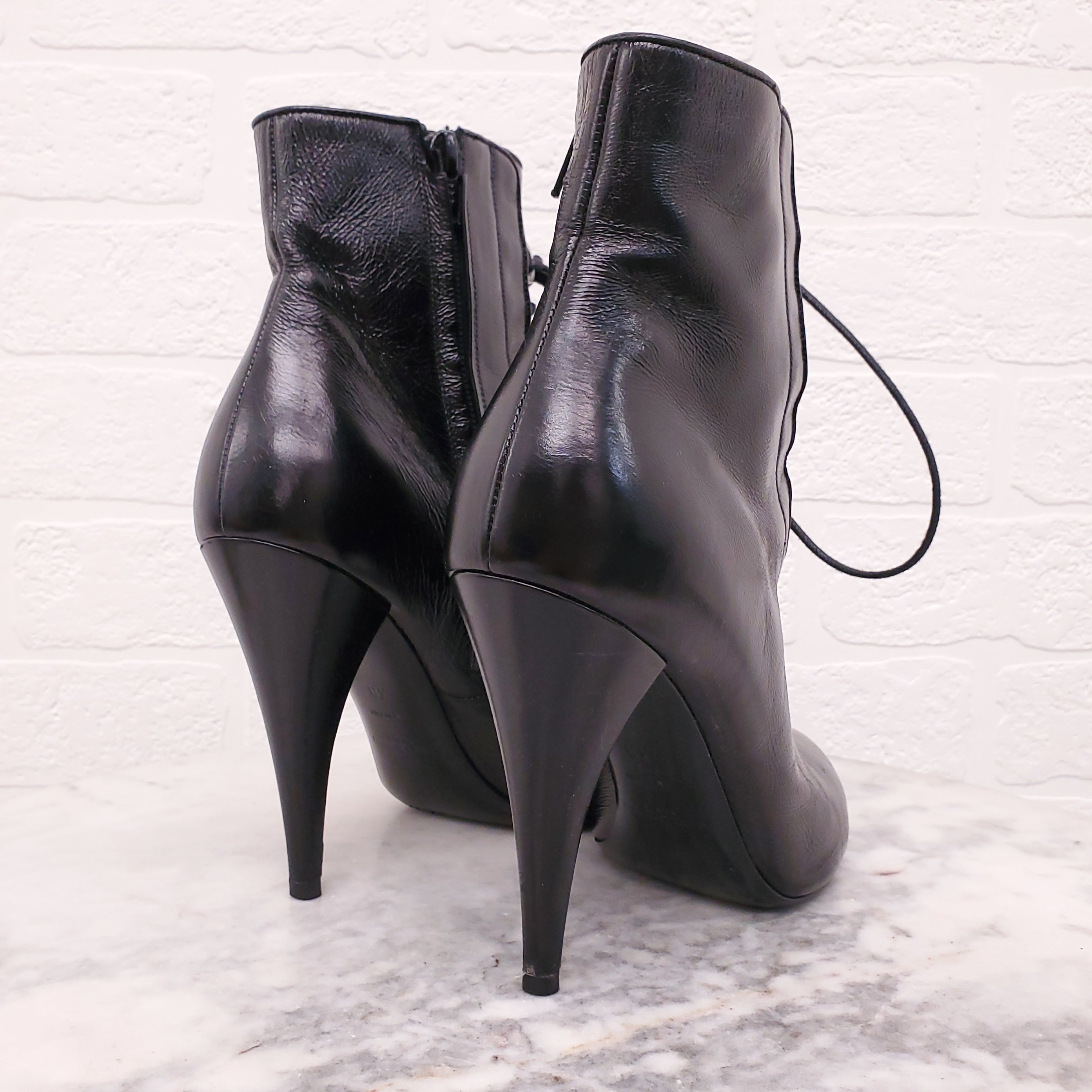SAINT LAURENT LACE UP BLACK LEATHER BOOTS - SIZE 38