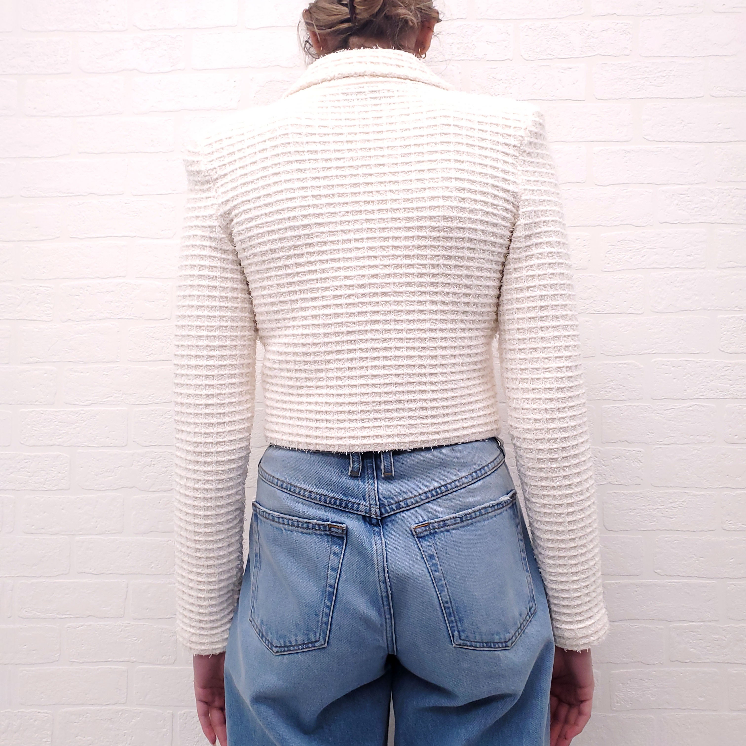 SELF-PORTRAIT CREAM KNIT CROPPED BLAZER WITH GOLD AND PEARL BUTTONS - SIZE M