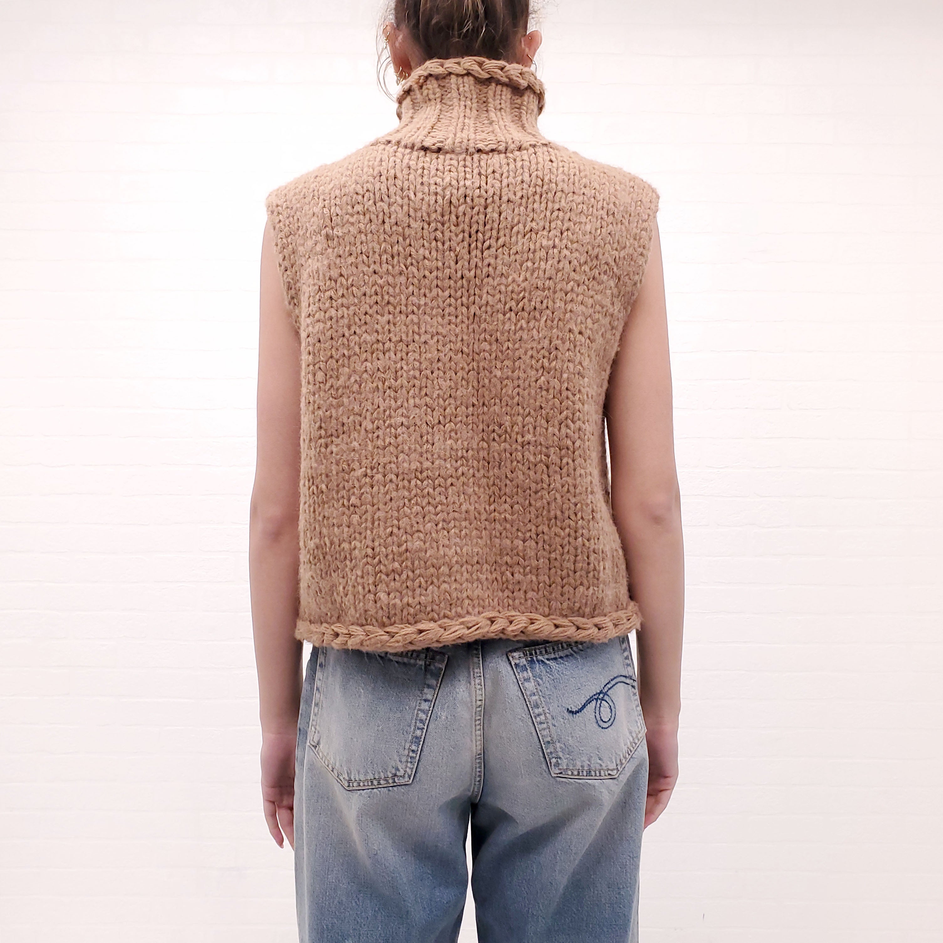 SMYTHE ALPACA SWEATER VEST - SIZE XS