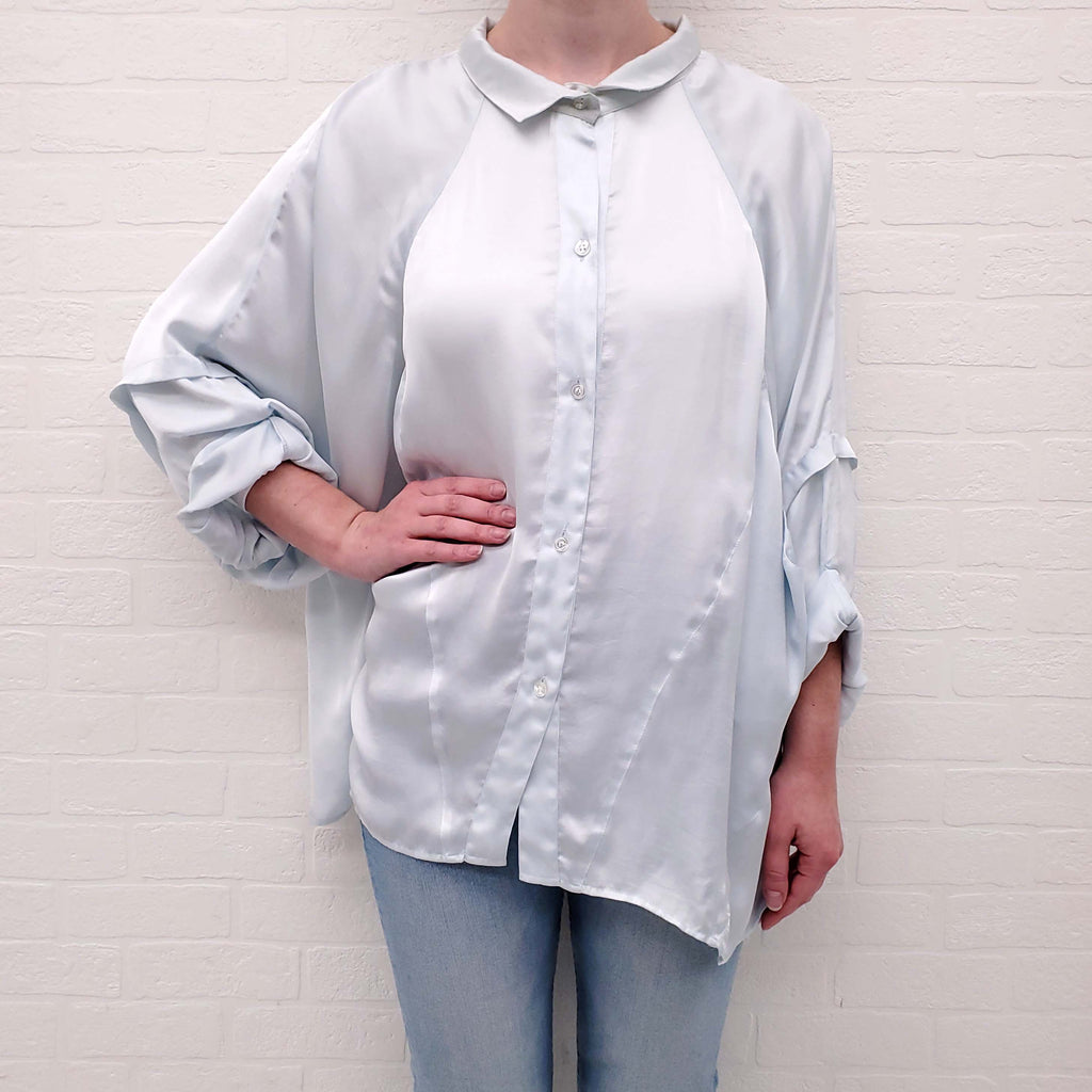 SMYTHE BABY BLUE OVERSIZED BUTTON UP BLOUSE WITH POCKETS - SIZE S