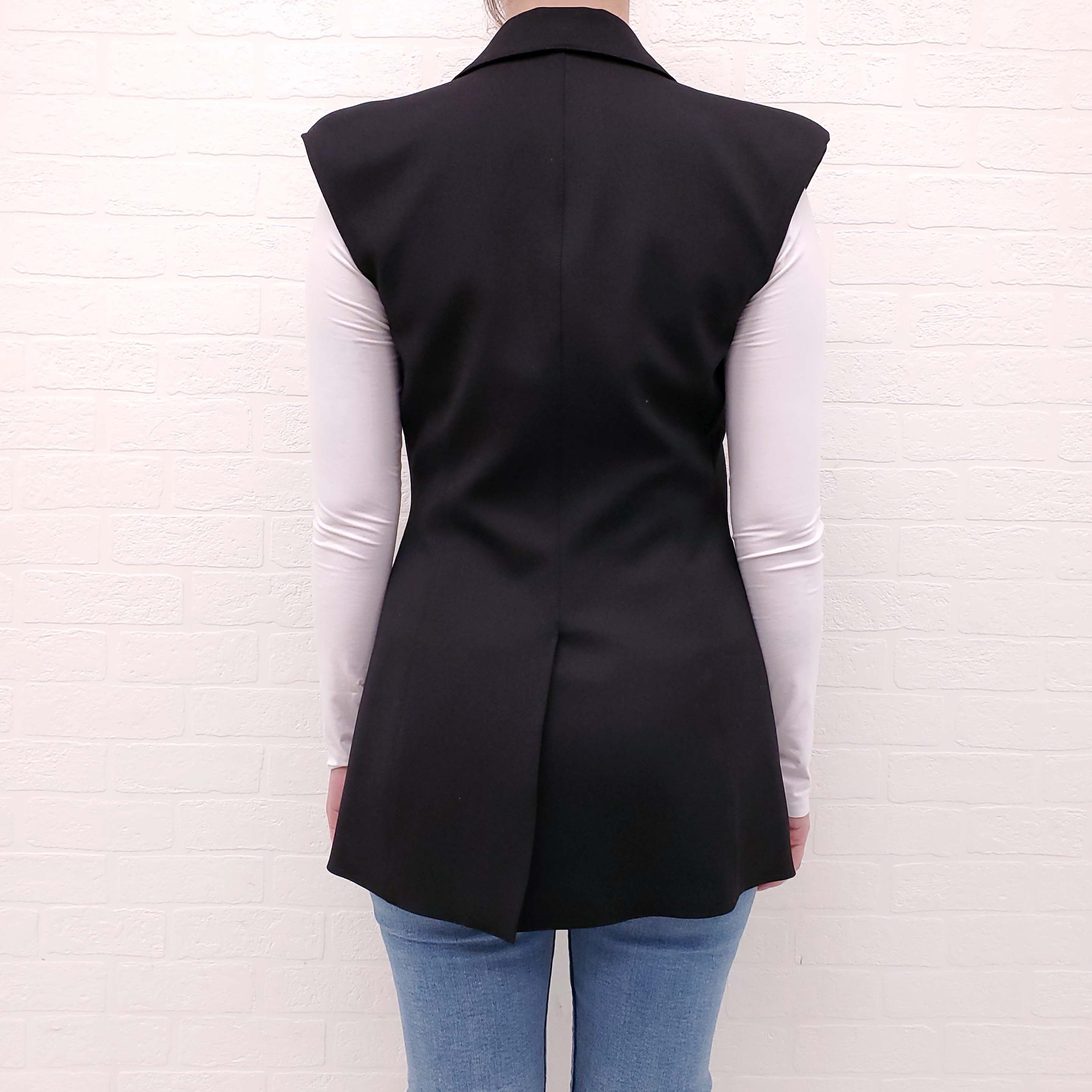 SMYTHE BLACK VEST - SIZE 6