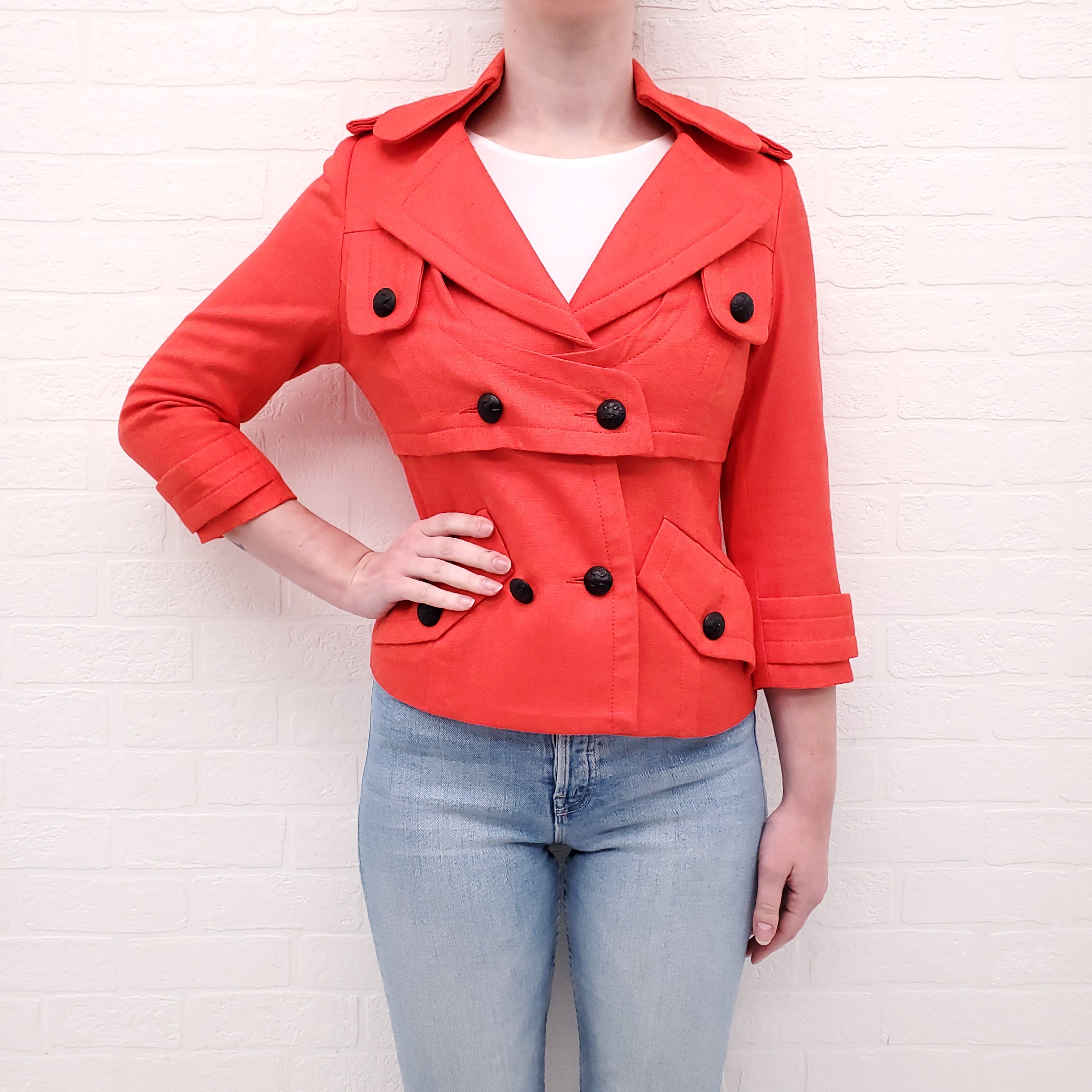 SMYTHE RED LINEN JACKET WITH BLACK BUTTON DETAIL - SIZE 4
