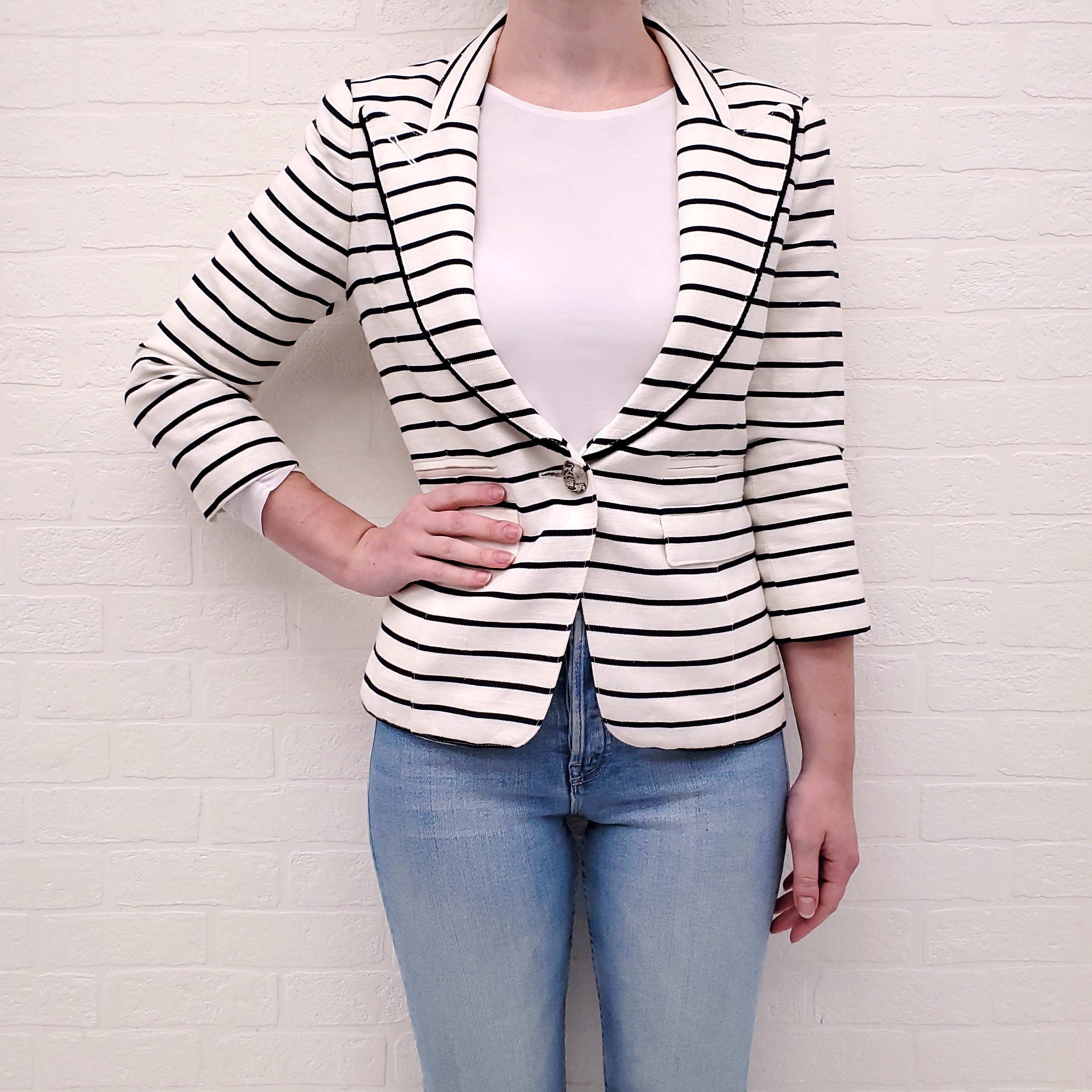 SMYTHE WHITE AND BLACK STRIPED LINEN AND COTTON BLAZER 3/4 SLEEVE - SIZE 4