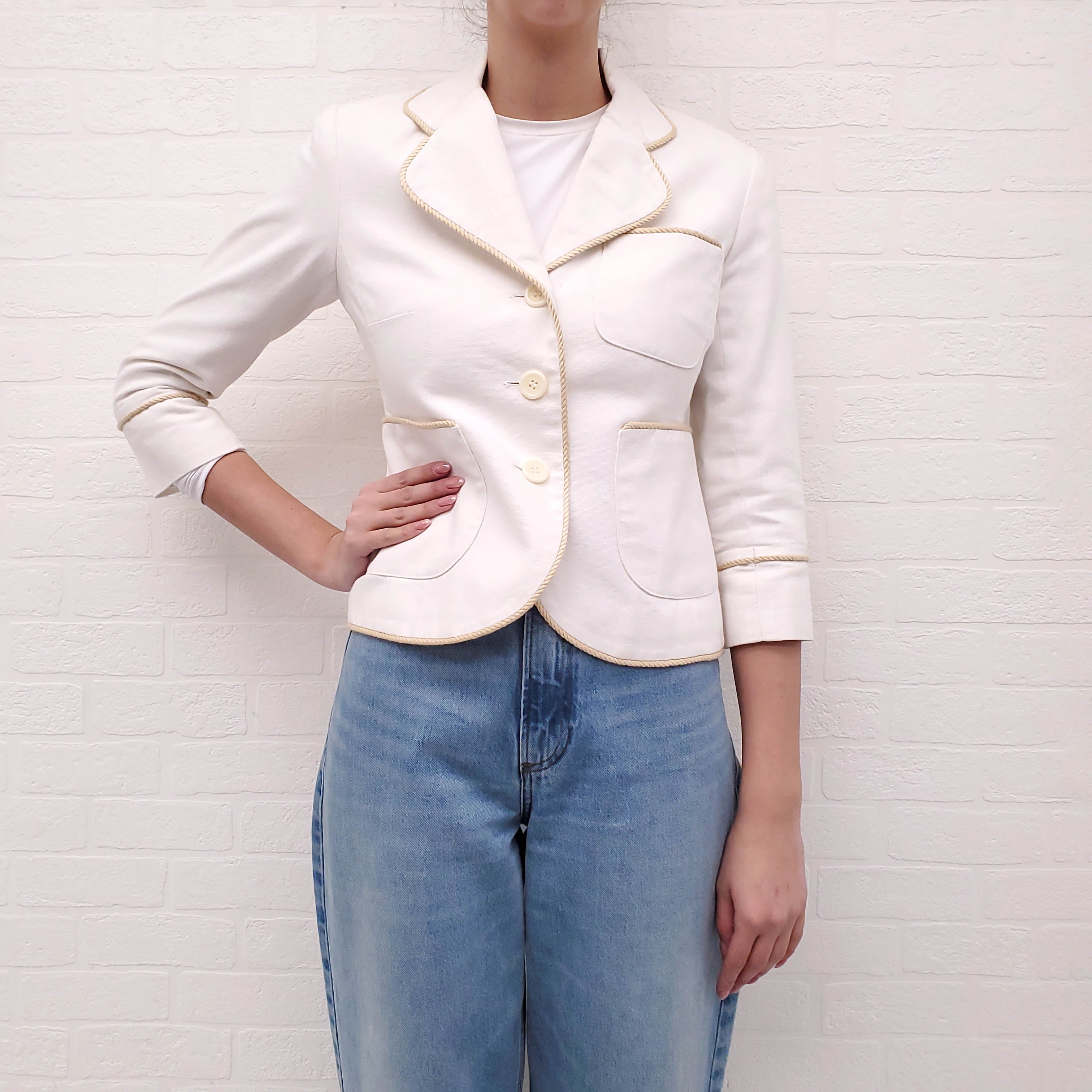 SMYTHE WHITE BLAZER WITH RIBBON DETAIL - SIZE 4