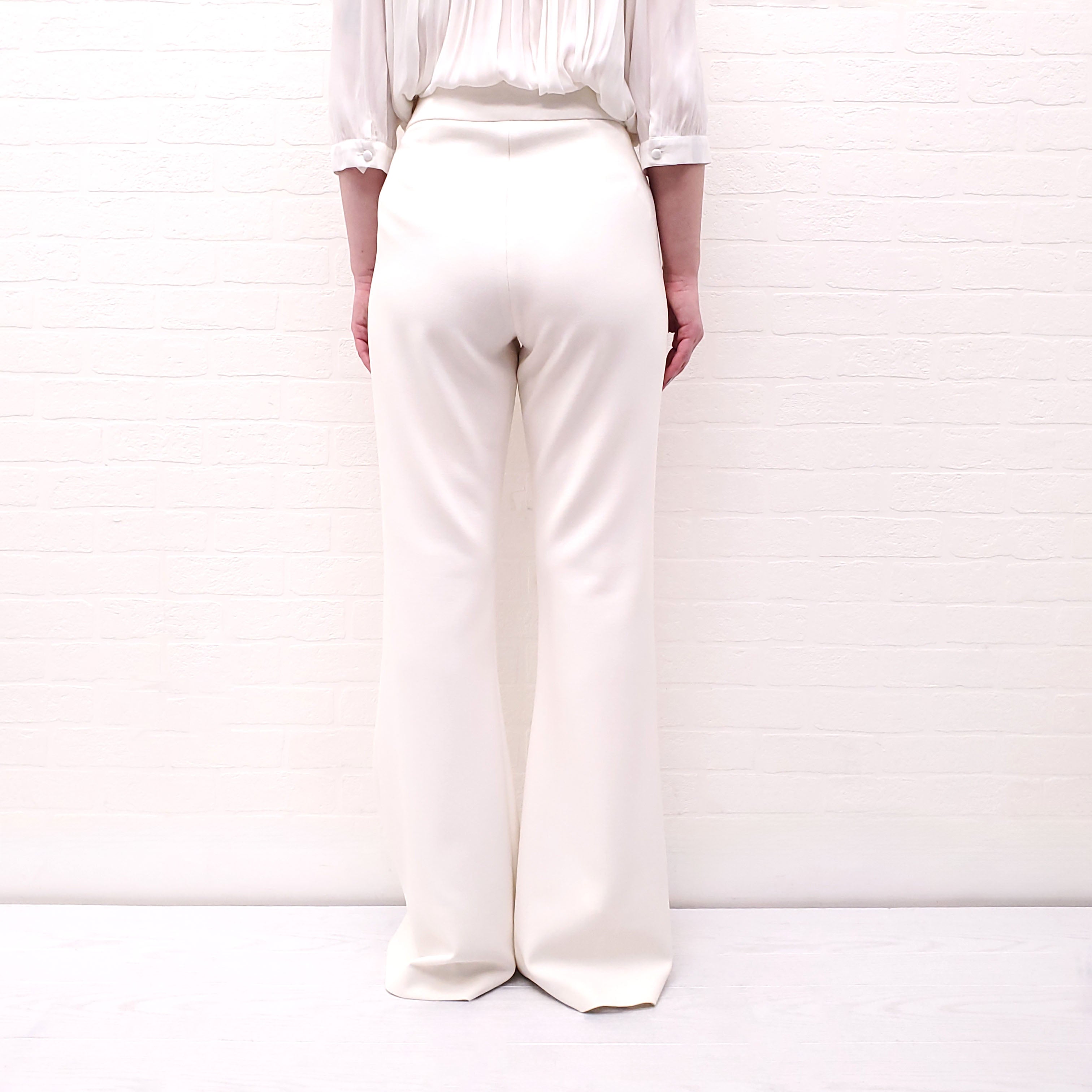 SMYTHE WHITE SUIT - SIZE 6/8