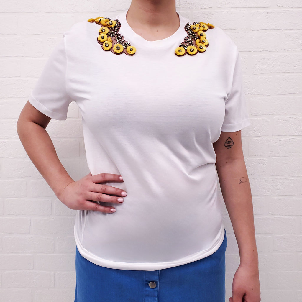 STELLA MCCARTNEY WHITE T-SHIRT WITH FLORAL EMBELLISHMENTS - SIZE 40