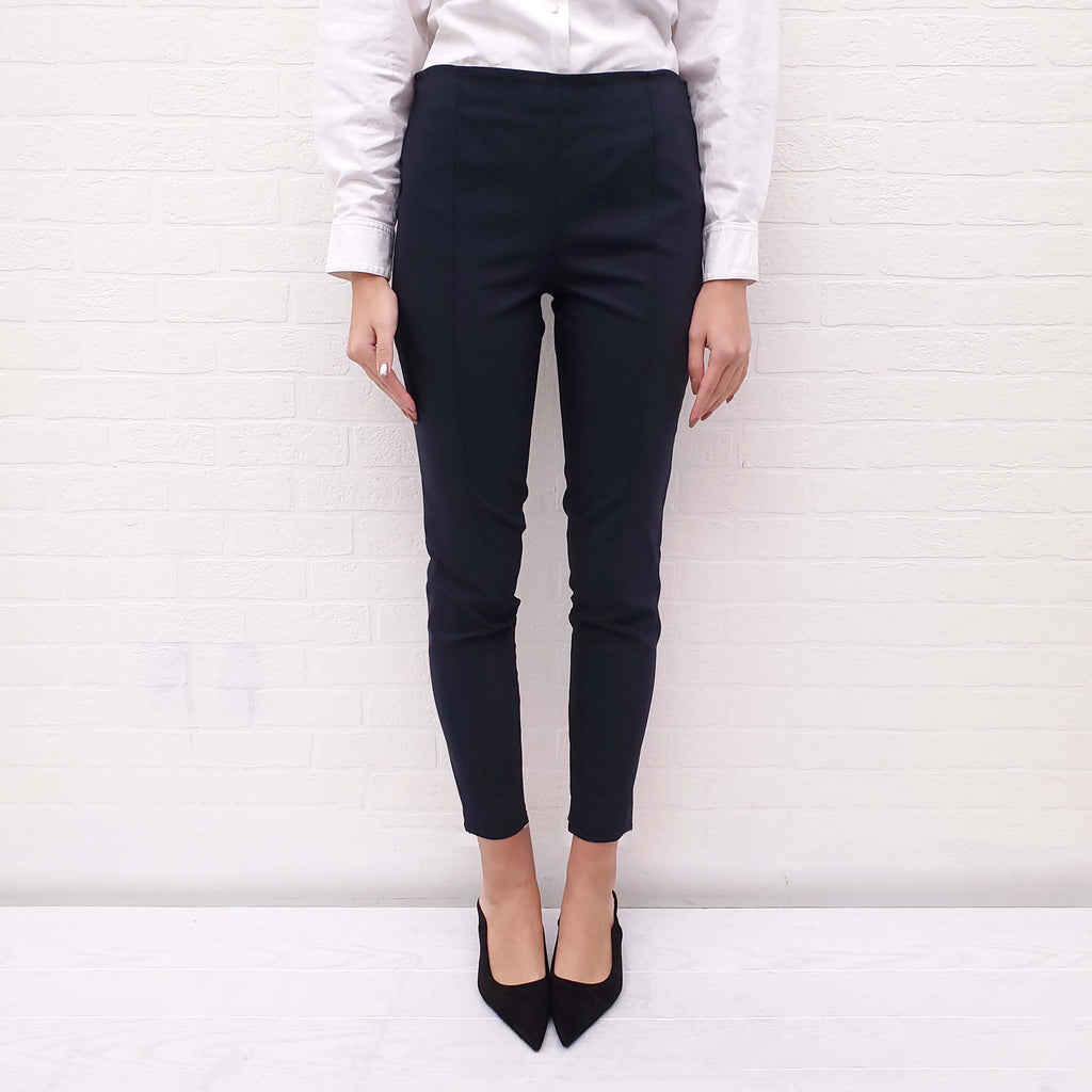 THE ROW NAVY PLEATED PANTS WITH STITCHING DETAIL - SIZE M