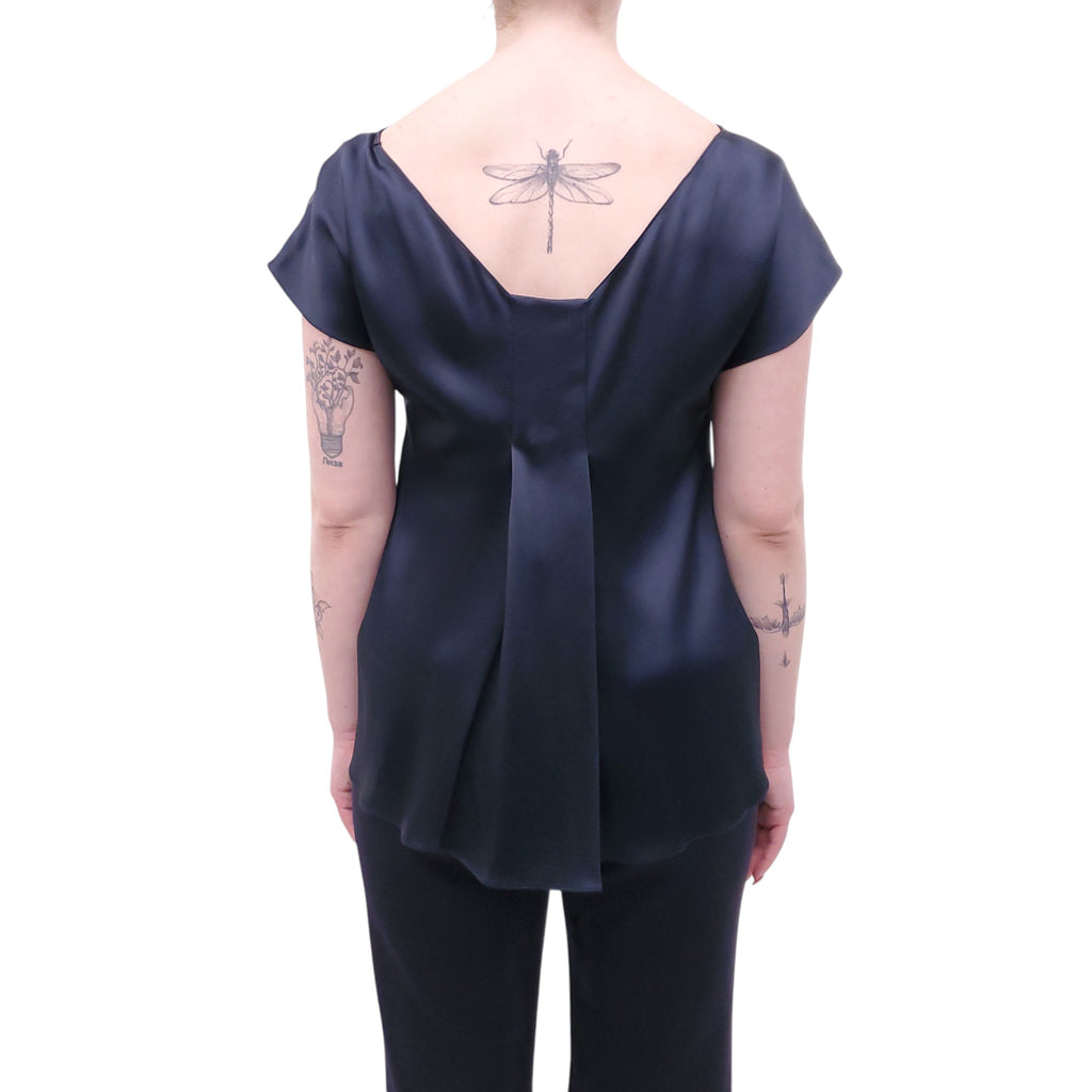 THE ROW NAVY 'JUNE' BLOUSE - SIZE 2