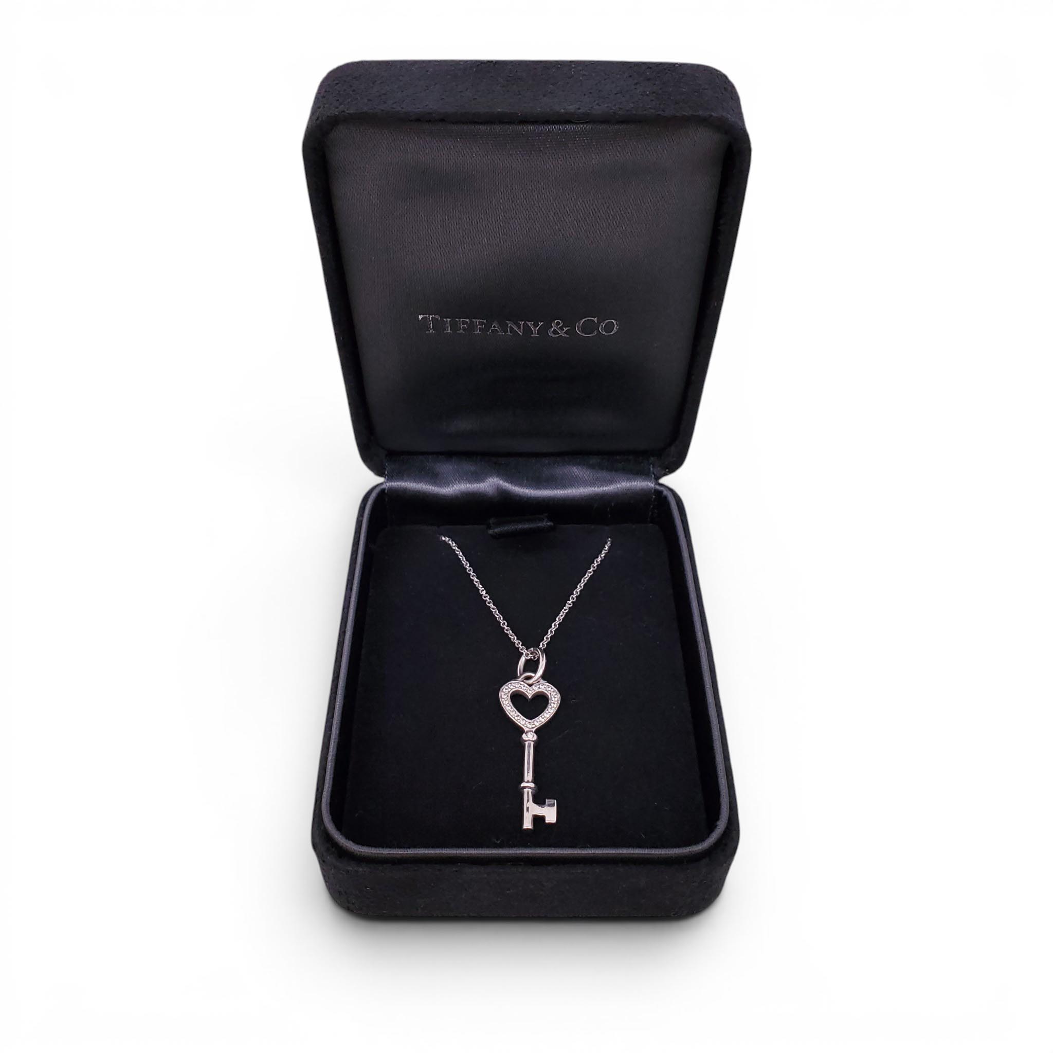 TIFFANY & CO 18K DIAMOND HEART KEY NECKLACE
