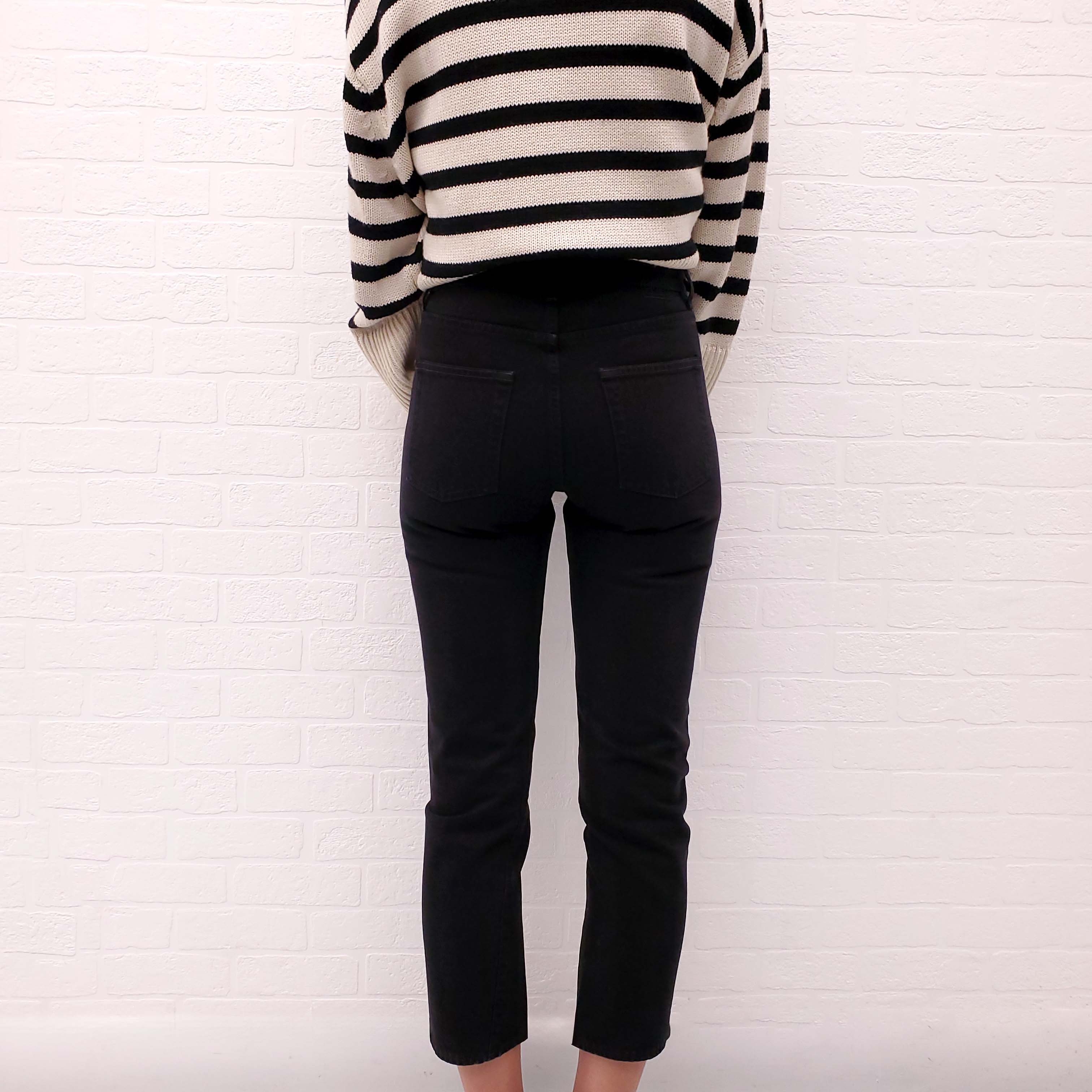 TOTEME BLACK 'TWISTED SEAM' CROPPED JEANS WITH LOGO - SIZE 24