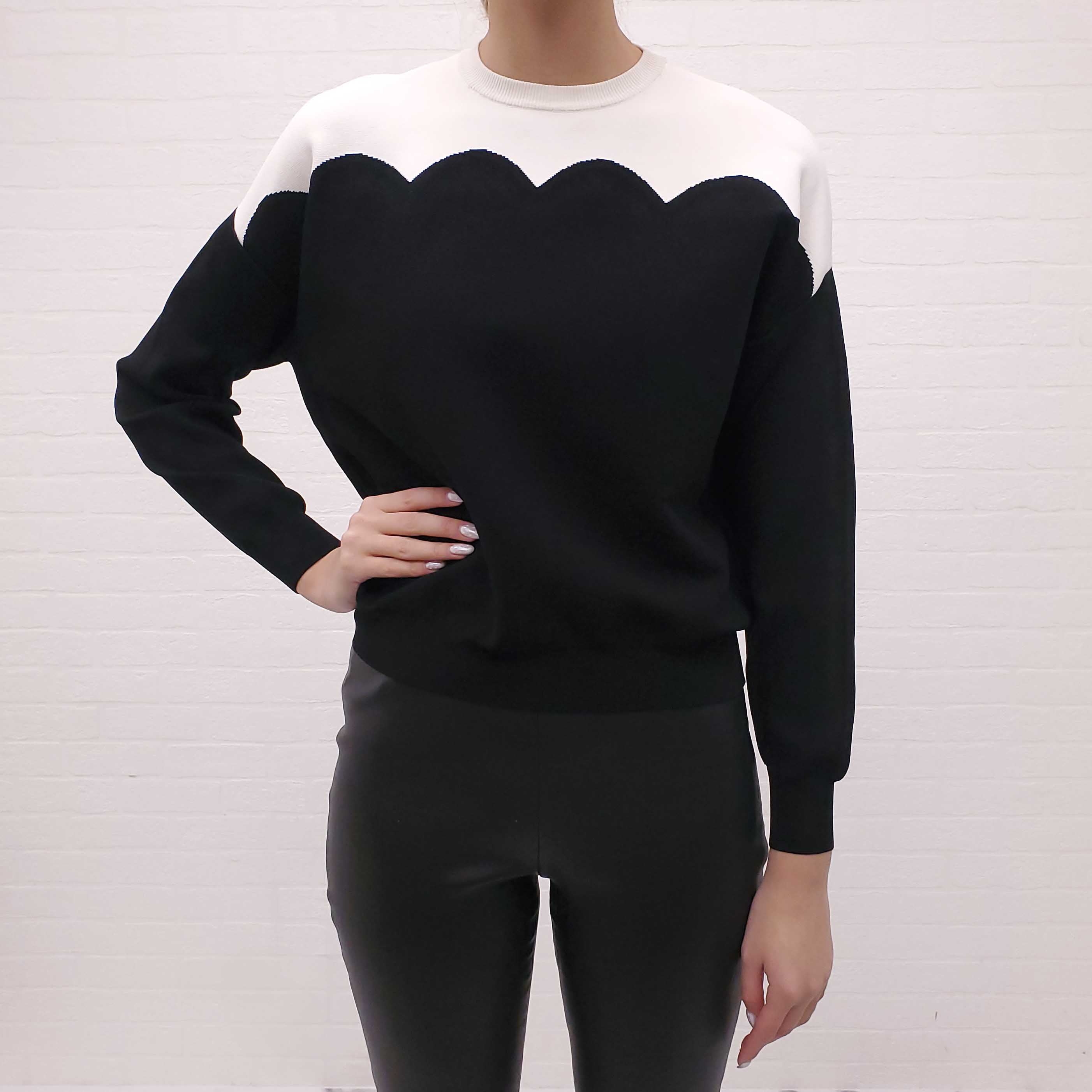 VALENTINO BLACK AND WHITE SCALLOPED CREW NECK LONG SLEEVE SWEATER - SIZE XS