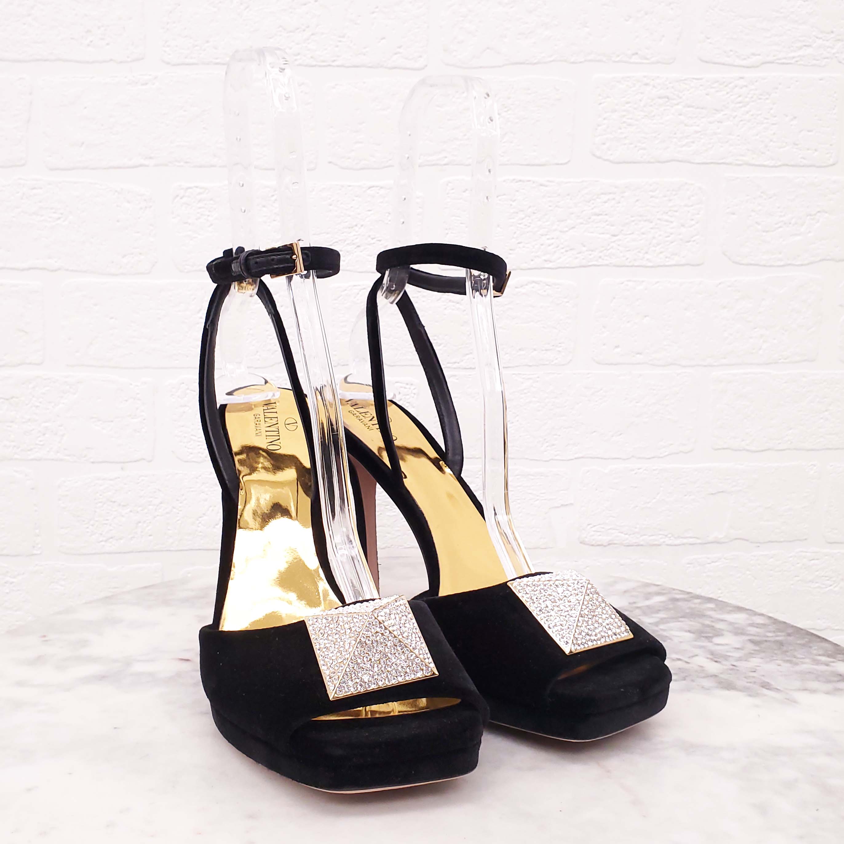 VALENTINO BLACK VELVET ROMAN CRYSTAL ROCKSTUD PEEP TOE PLATFORM HEELS - SIZE 41