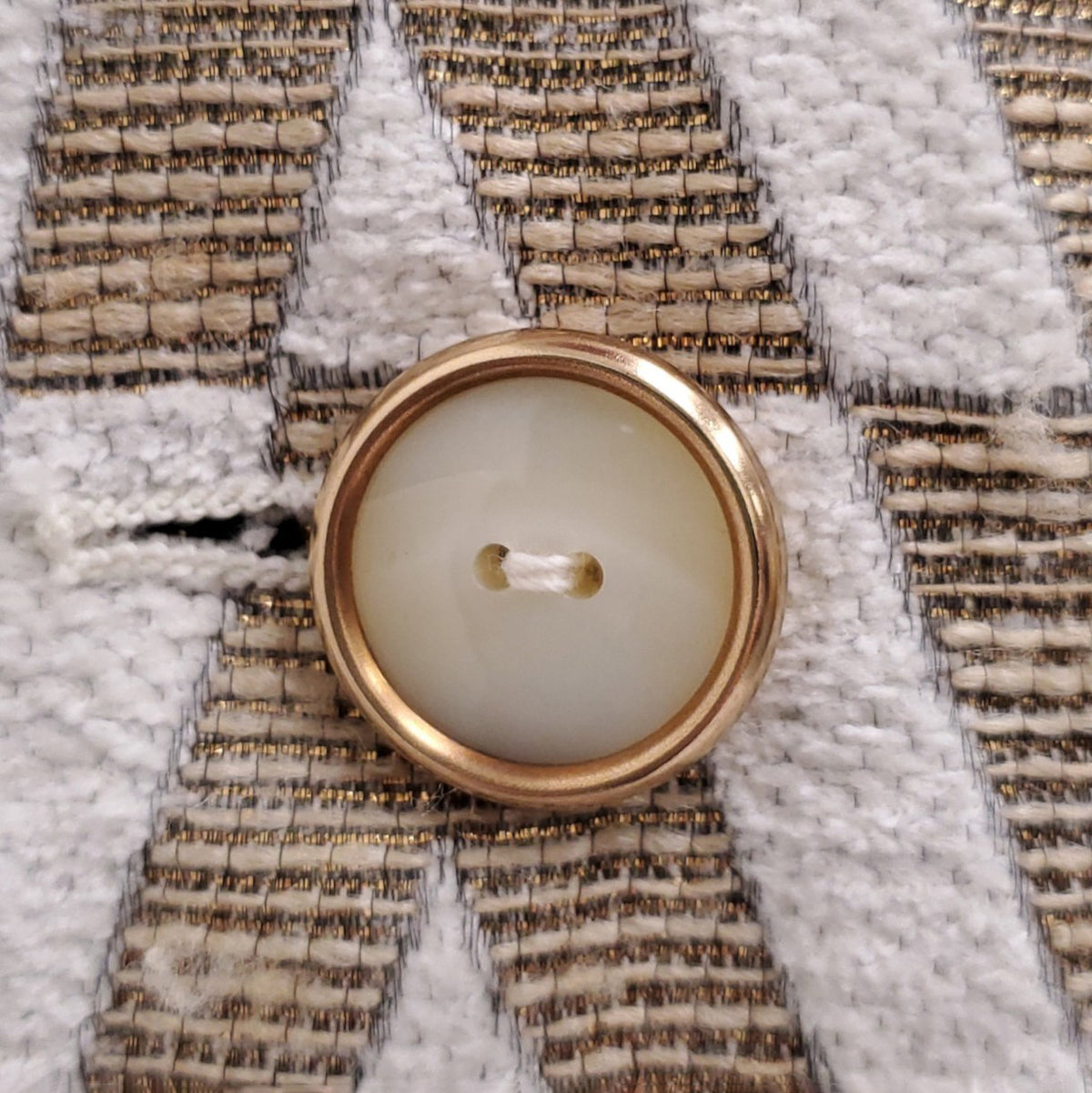 VALENTINO TUSSAH IVORY & GOLD V BROCADE COAT - SIZE 44