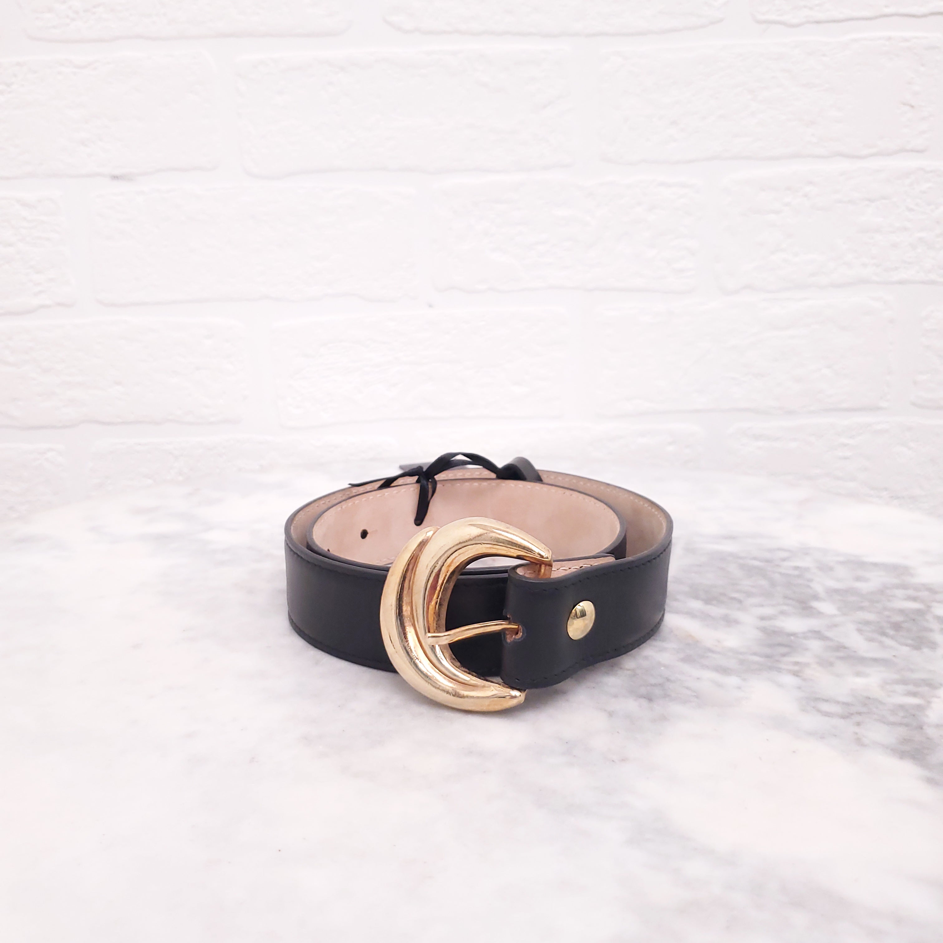 VERSACE BLACK LEATHER BELT WITH GOLD BUCKLE - SIZE 60