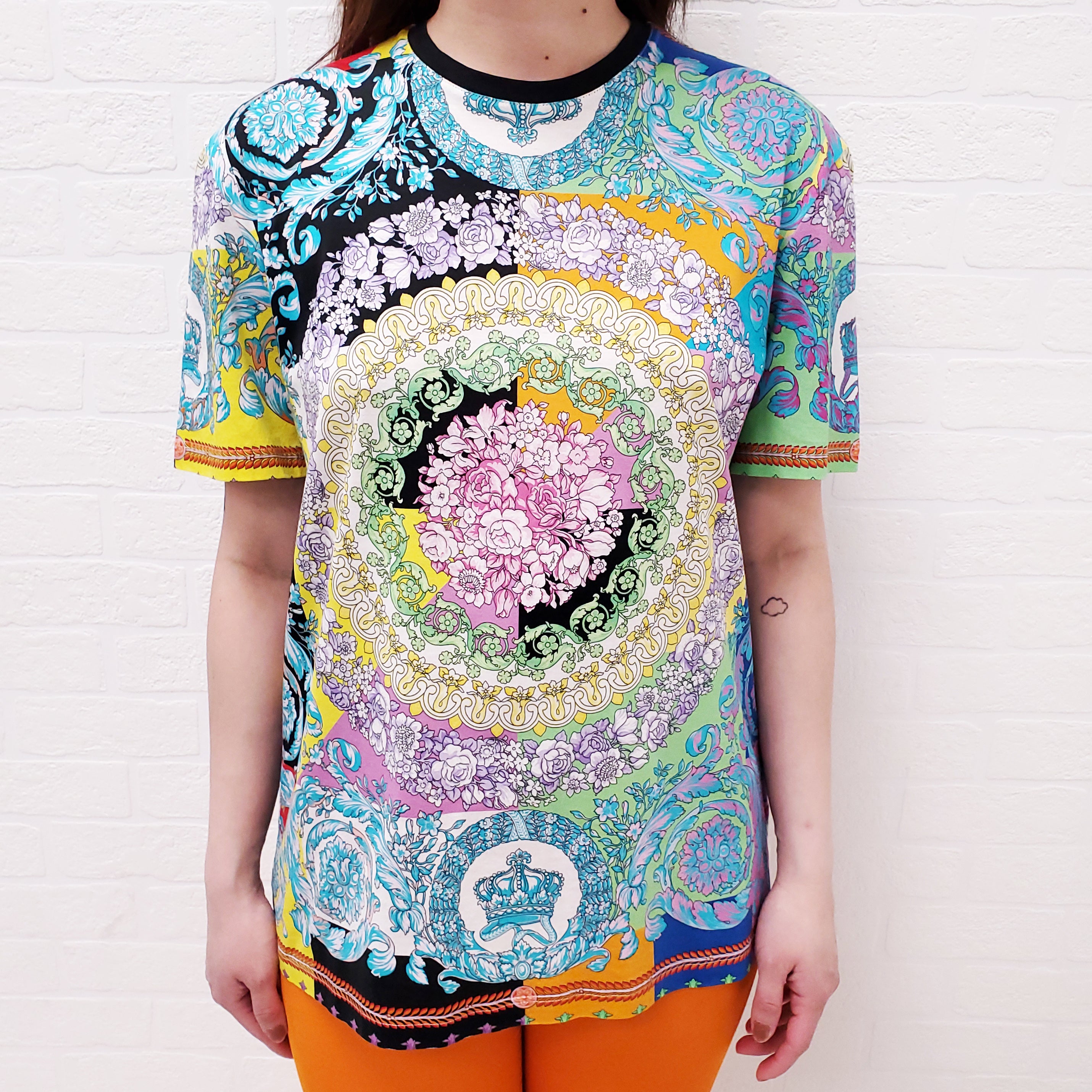 VERSACE LIMITED EDITION MULTI-COLOURED PRINTED T-SHIRT - SIZE 38