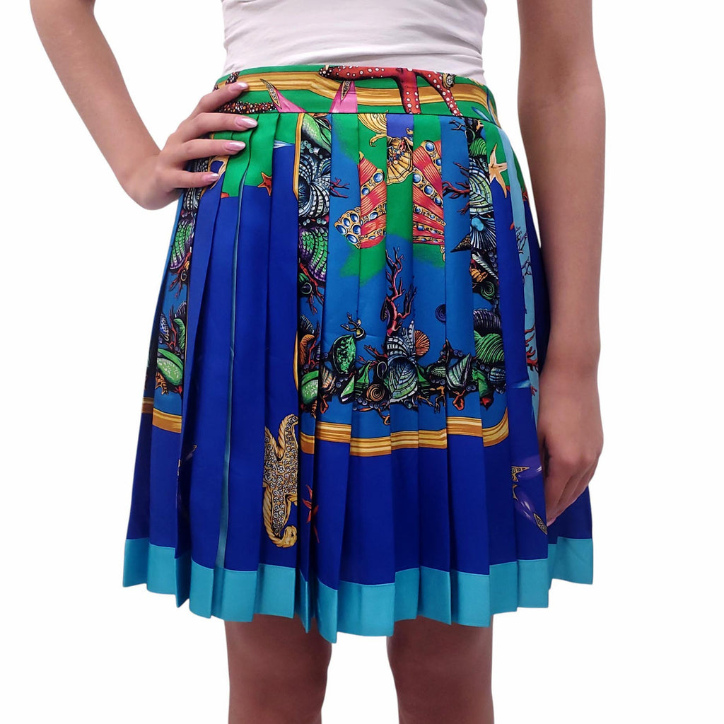 VERSACE PLEATED PRINTED SILK-TWILL MINI SKIRT - SIZE 44