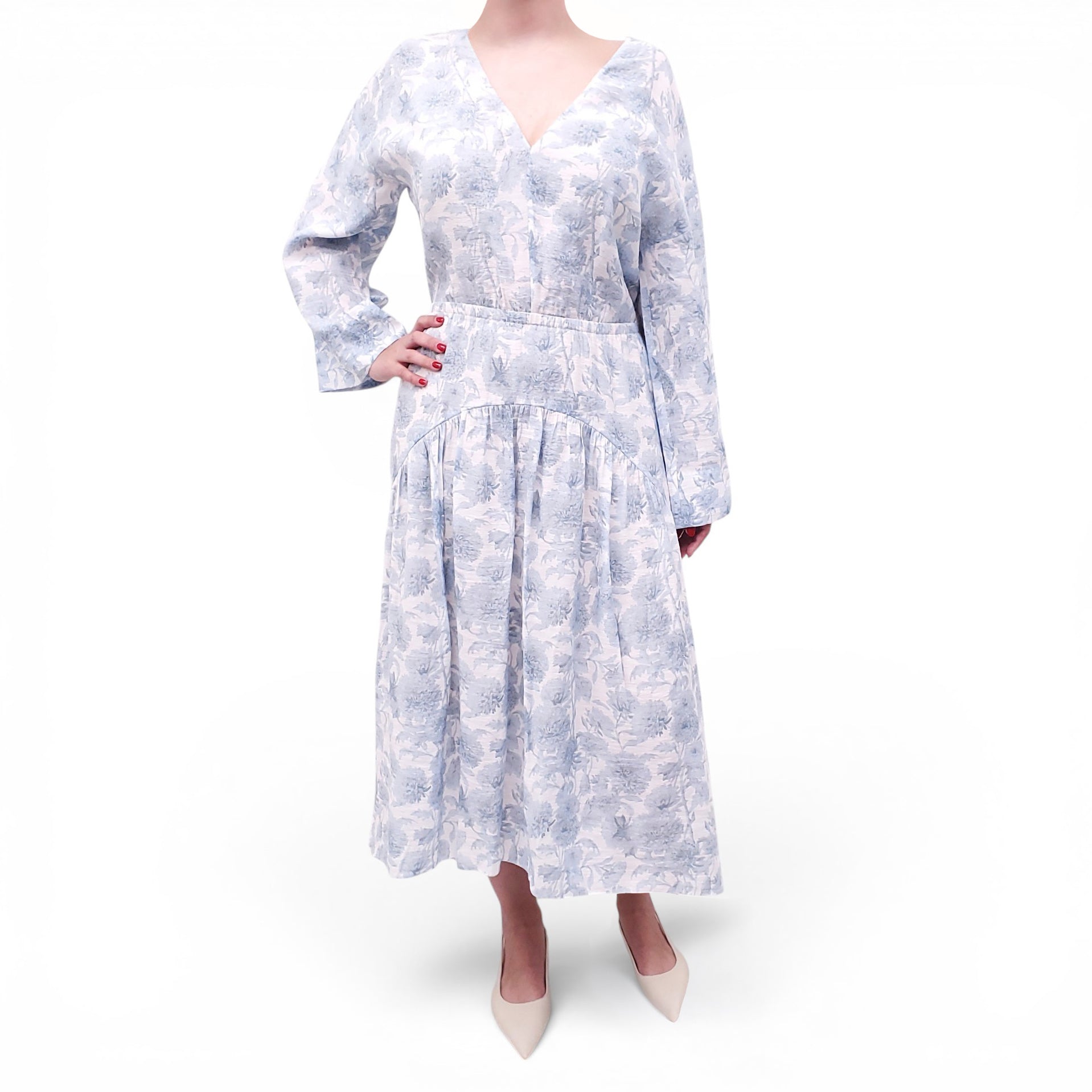 VINCE BLUE FLORAL DRESS - SIZE M