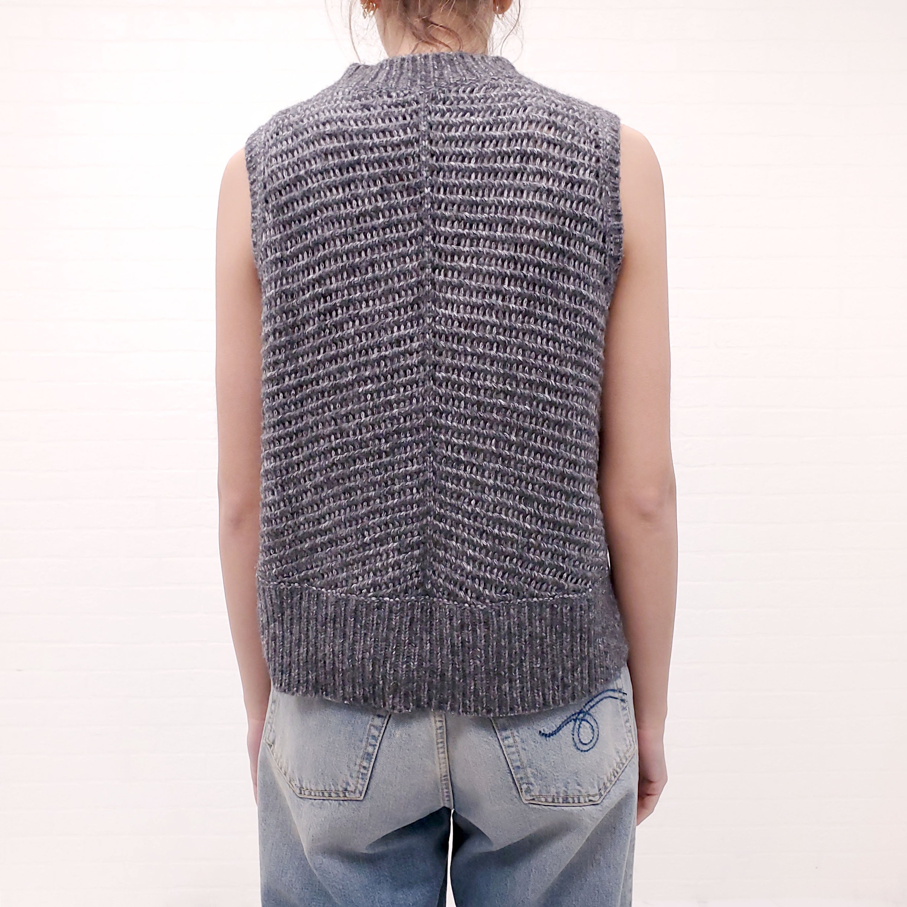 WHITE & WARREN SWEATER VEST - SIZE S