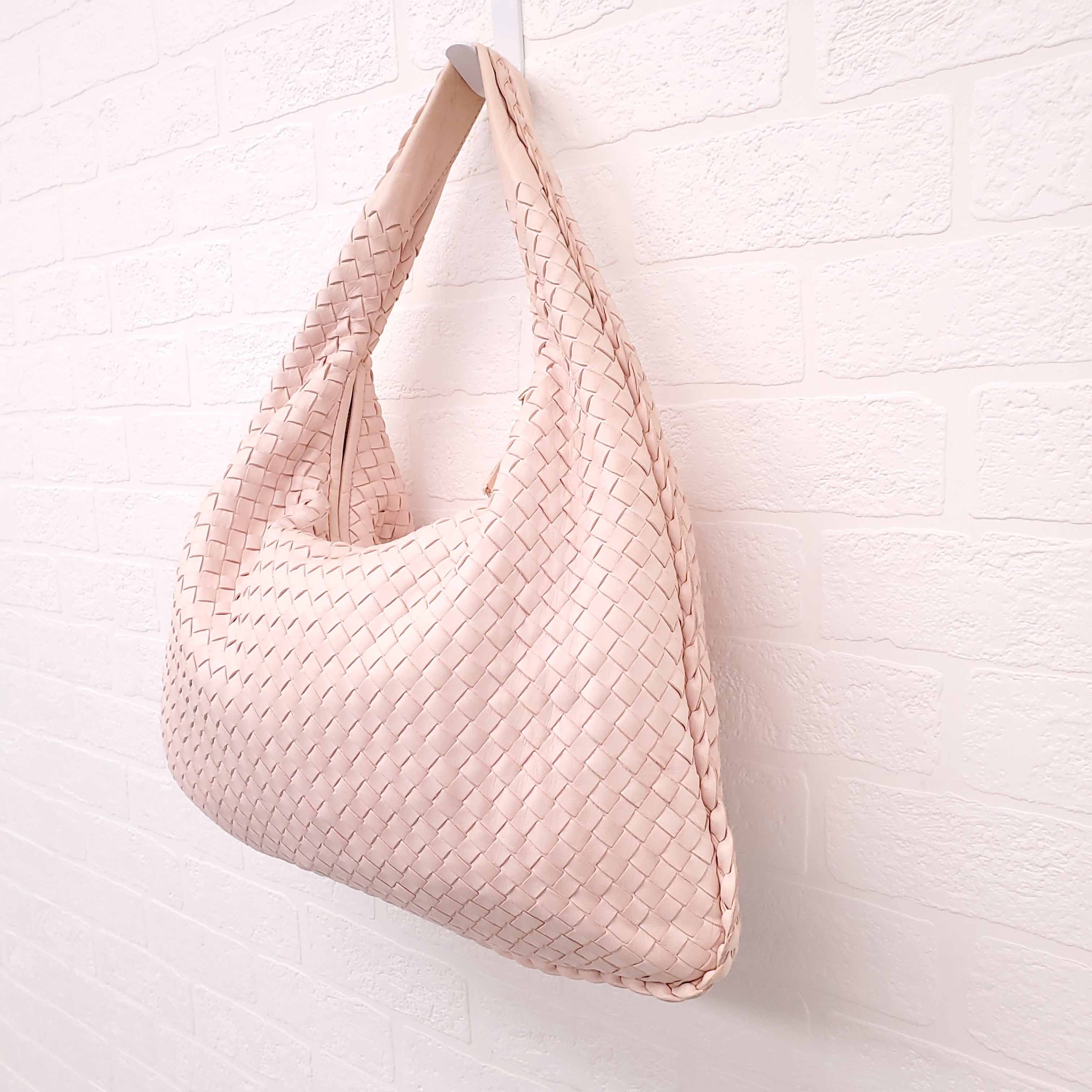 BOTTEGA VENETA INTRECCIATO PINK WOVEN NAPPA LEATHER HOBO BAG