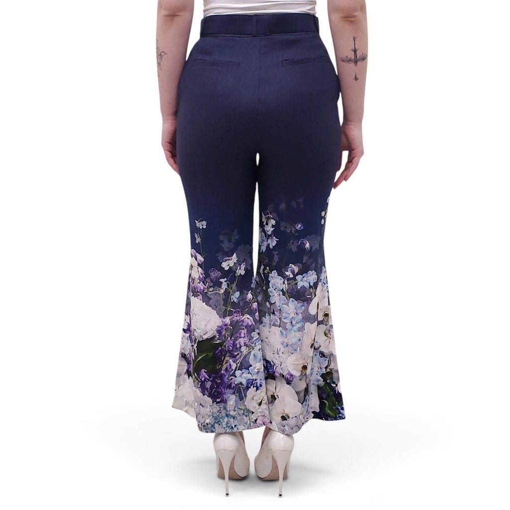 ZIMMERMANN NAVY FLORAL 'RHYTHMIC CROP FLARE' PANTS - SIZE 0 (US 4)