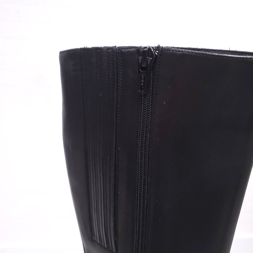 CHRISTIAN LOUBOUTIN BLACK LEATHER BOOTS - SIZE 34