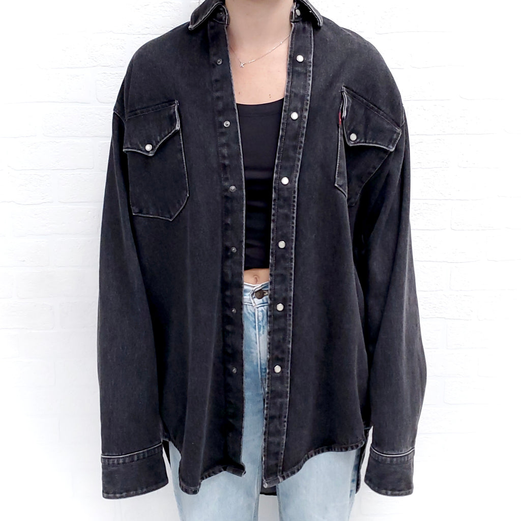VETEMENTS X LEVIS BLACK OVERSIZED DENIM JACKET - SIZE XS